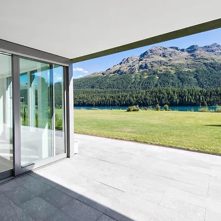 Central Haven Charming With Picturesque Mountain & Lake Views *